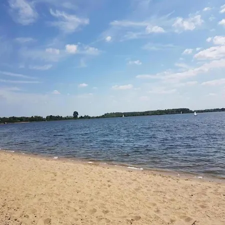 With Sauna And Terrace In Gelderland 샬레